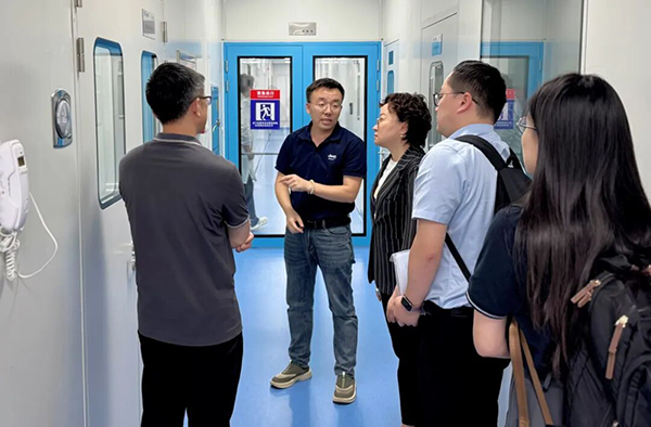 国家生物药技术创新中心赵饮虹主任一行莅临同立海源生物调研